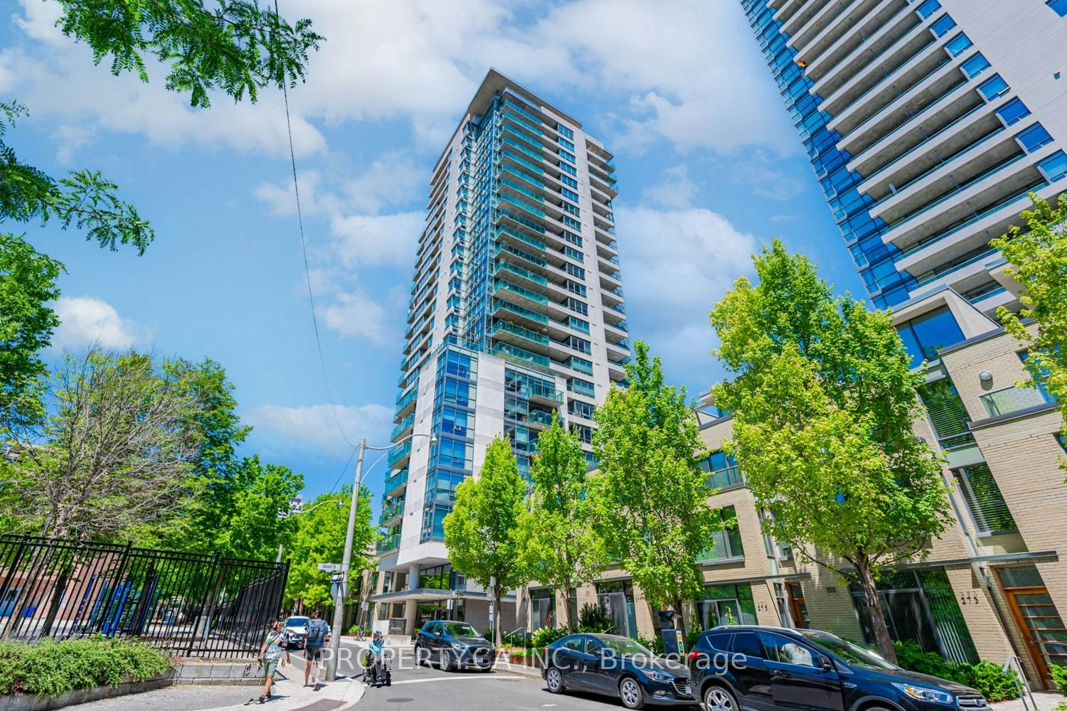1803-285 Mutual Street, Toronto, ON, M4Y 3C5