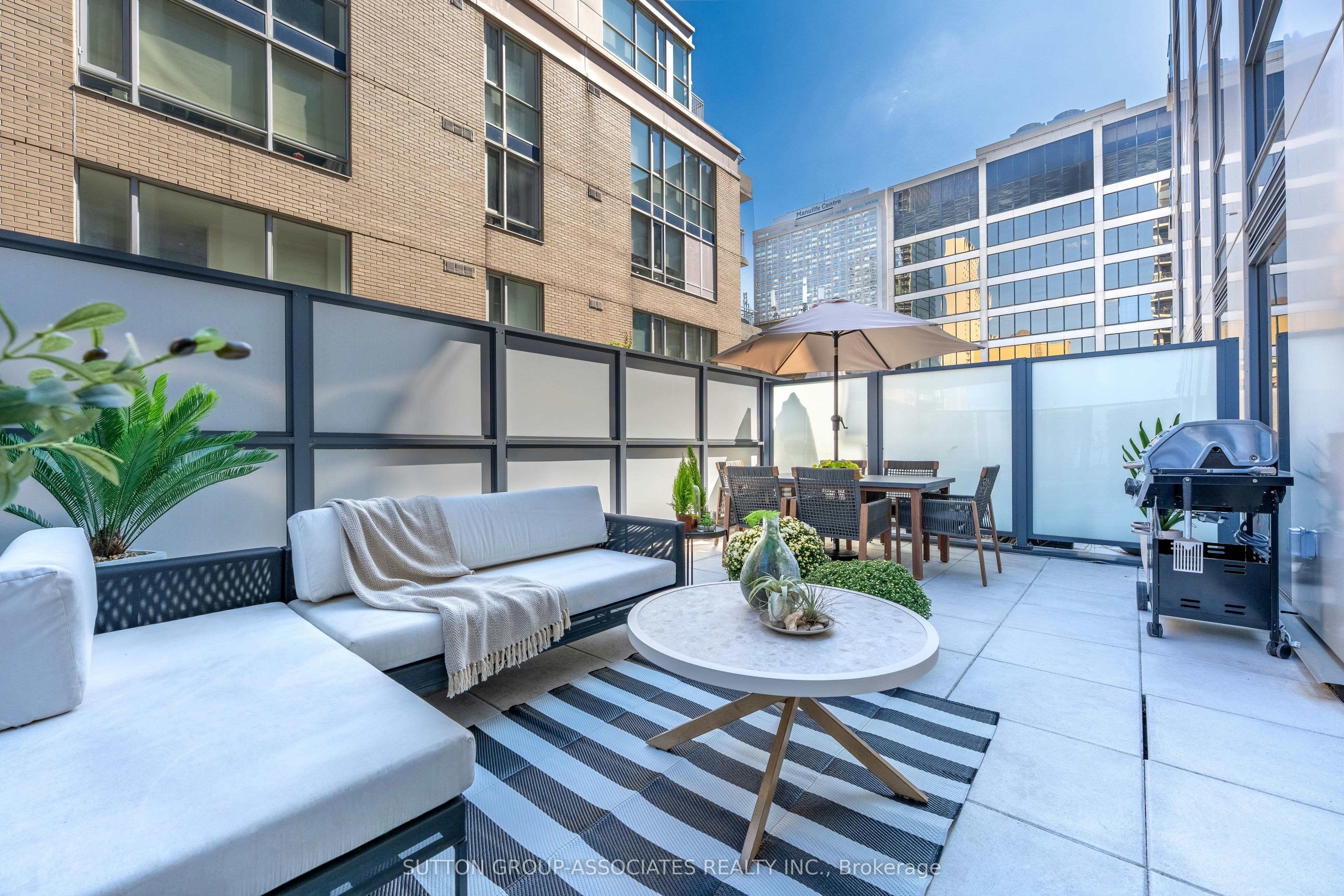 1107-88 Cumberland Street, Toronto, ON, M5R 1A3