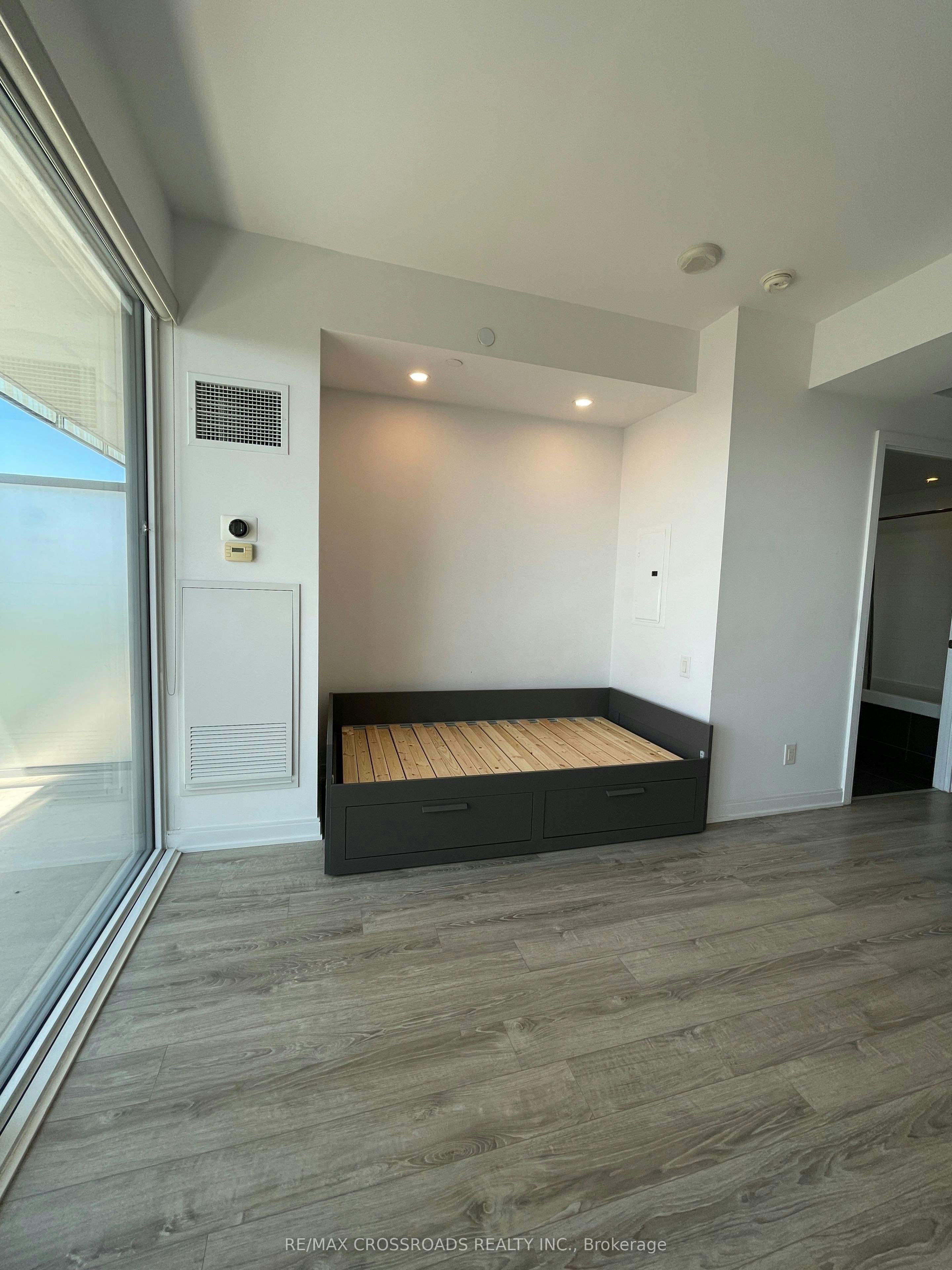 4305-42 Charles Street E, Toronto, ON, M4Y 0B7 - 8