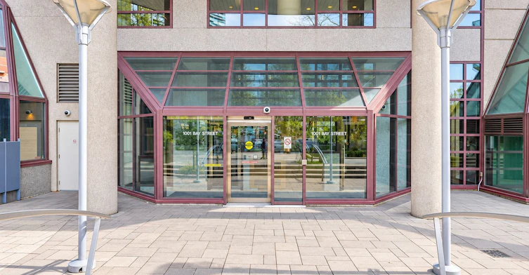 402-1001 Bay Street, Toronto, ON, M5S 3A6 - 4