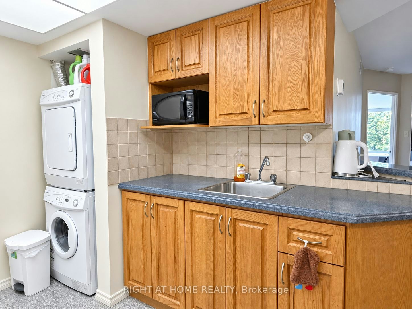 402-1001 Bay Street, Toronto, ON, M5S 3A6 - 11