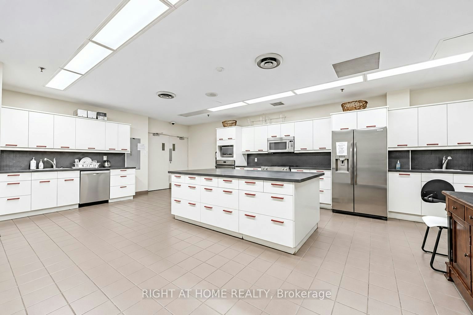 402-1001 Bay Street, Toronto, ON, M5S 3A6 - 20
