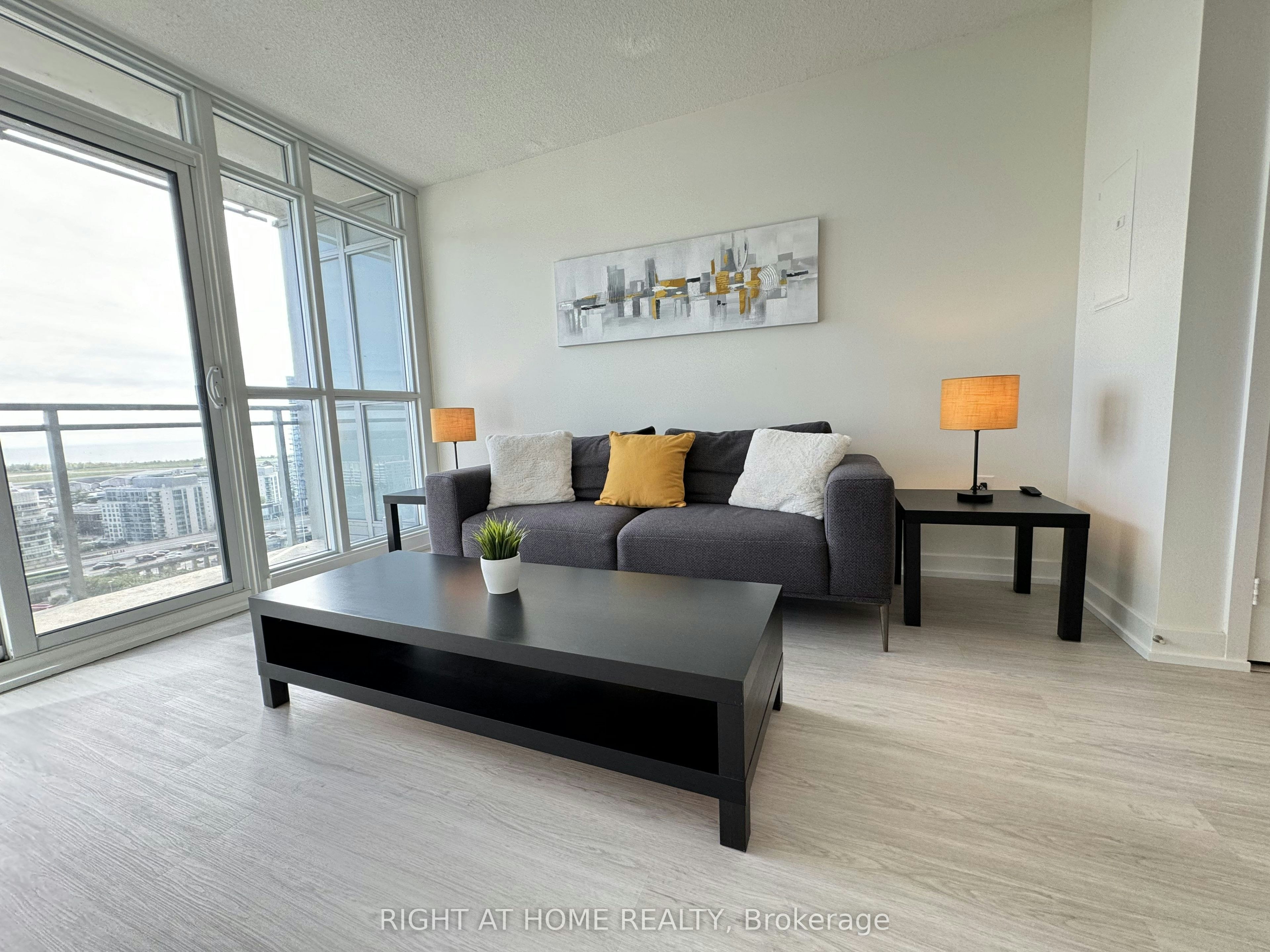 2107-15 Iceboat Terrace, Toronto, ON, M5V 4A5 - 3