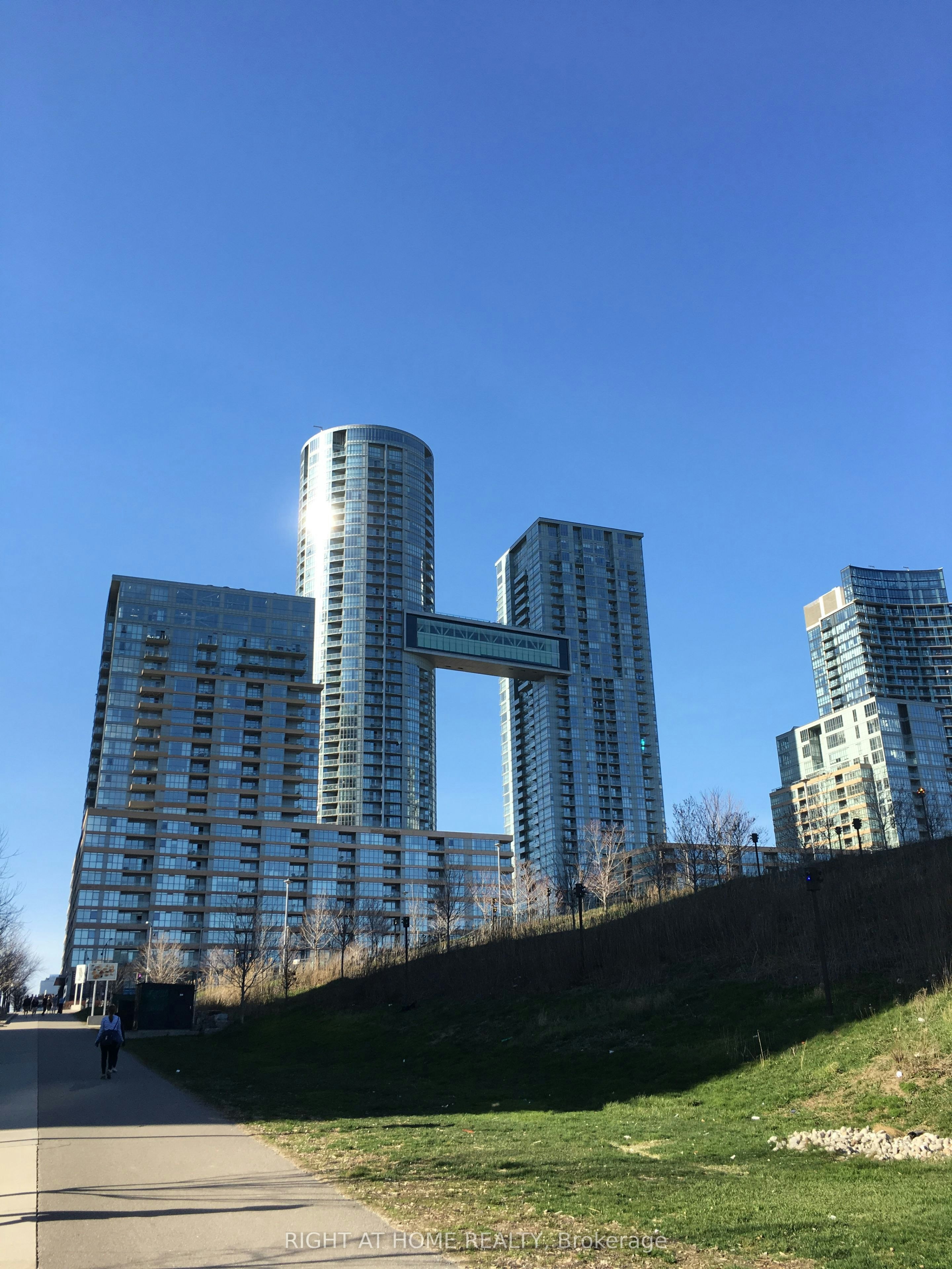 2107-15 Iceboat Terrace, Toronto, ON, M5V 4A5 - 15