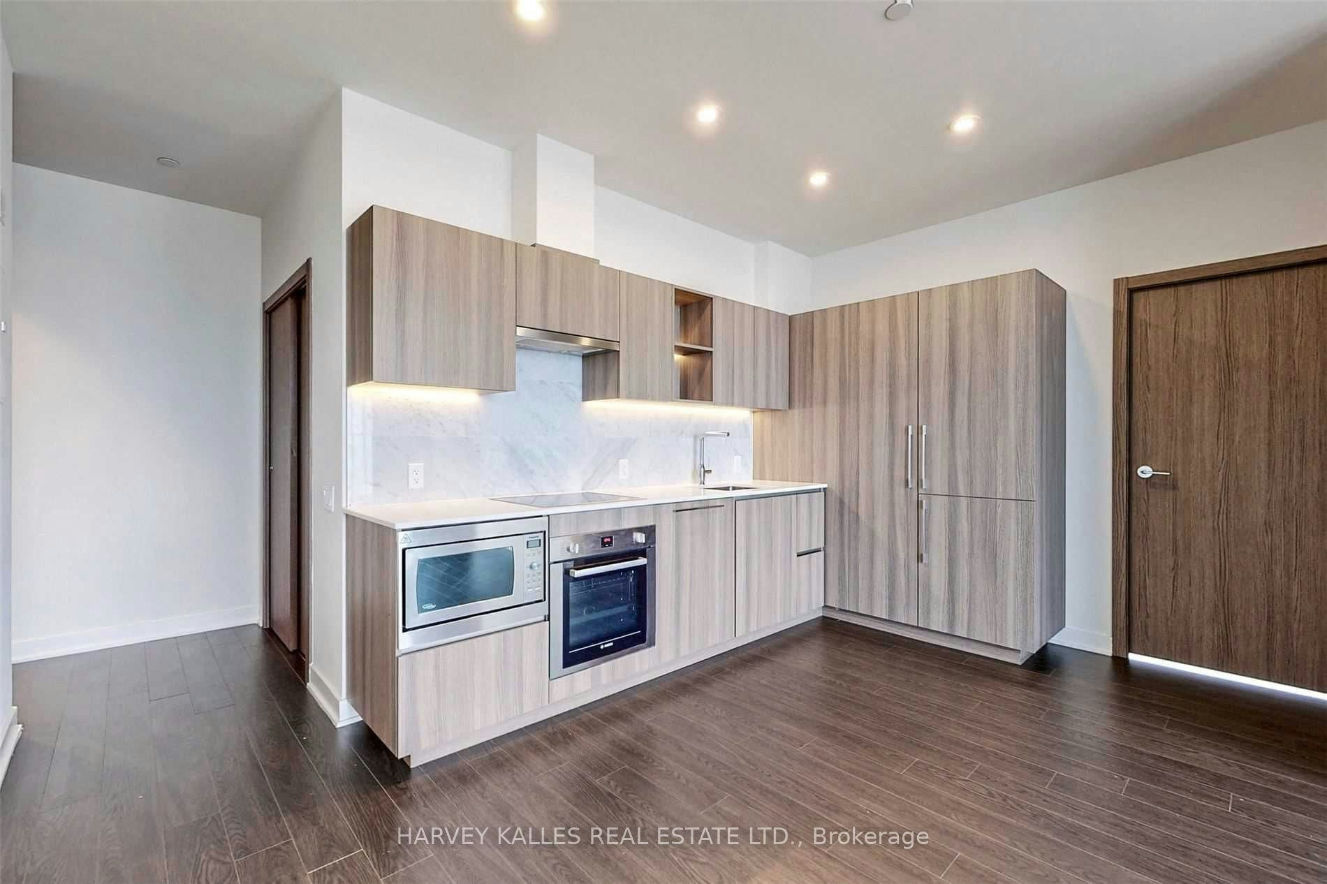 4610-17 Bathurst Street, Toronto, ON, M5V 0N1 - 3