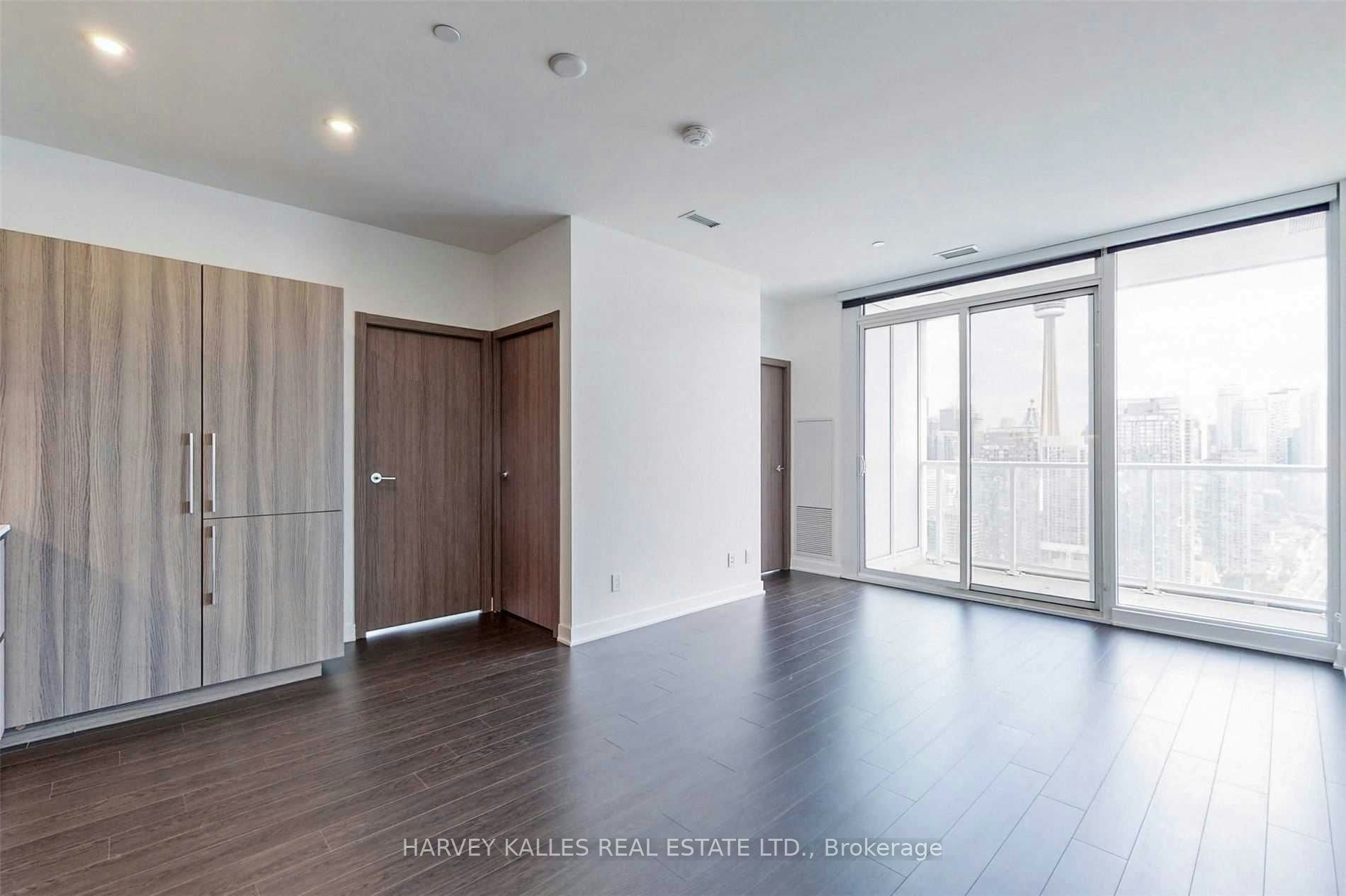 4610-17 Bathurst Street, Toronto, ON, M5V 0N1 - 4