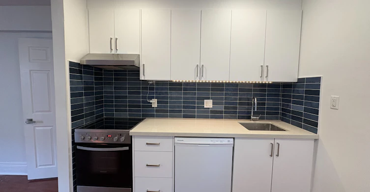 2-1015 Bathurst Street, Toronto, ON, M5R 3G8 - 7