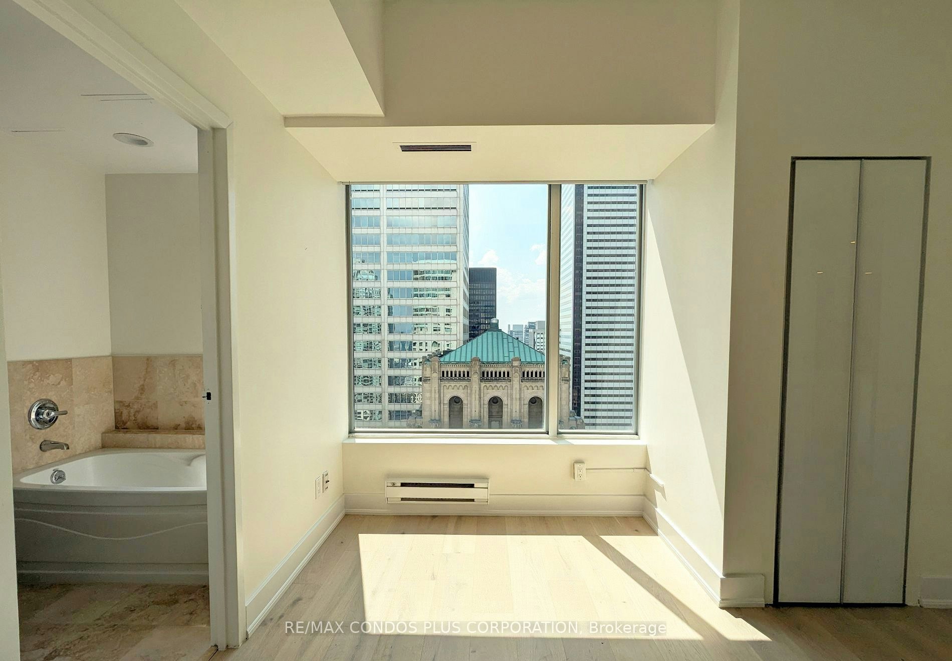 4301-1 King Street W, Toronto, ON, M5H 1A1 - 19