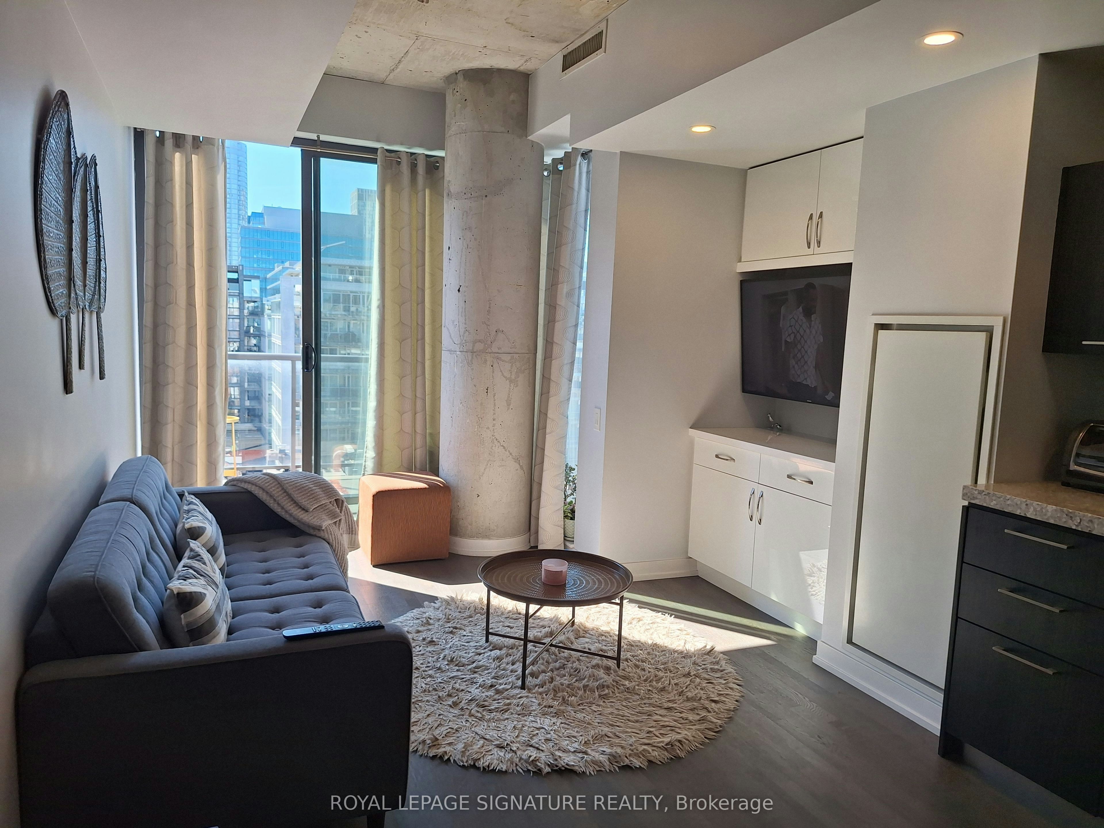 821 Furnished-560 King Street W, Toronto, ON, M5V 0L6 - 3