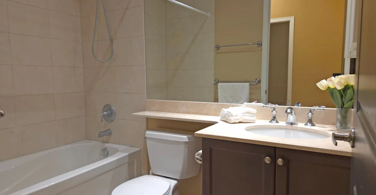 518-628 Fleet Street, Toronto, ON, M5V 1A8 - 10
