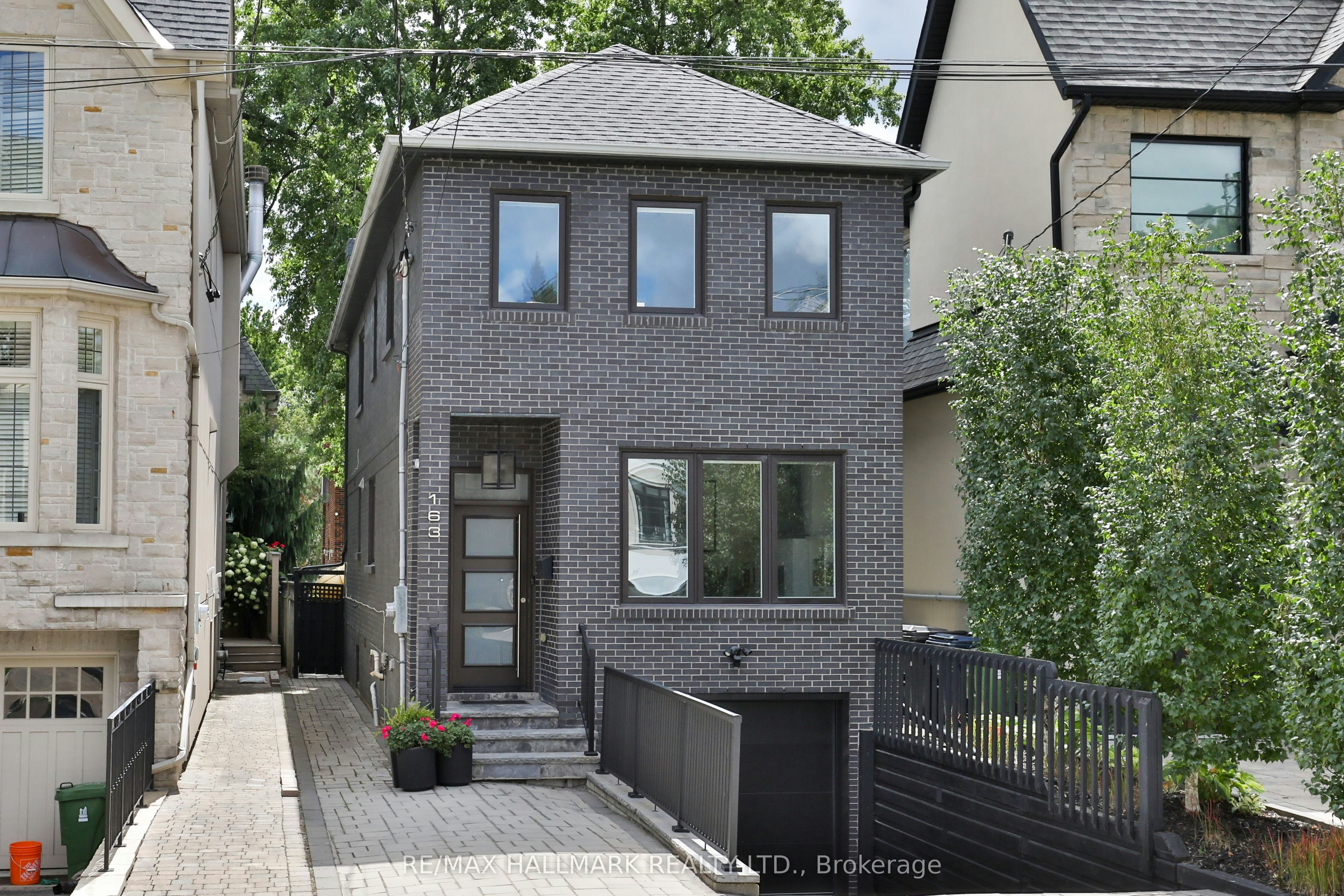 163 Roe Avenue, Toronto, ON, M5M 2J1