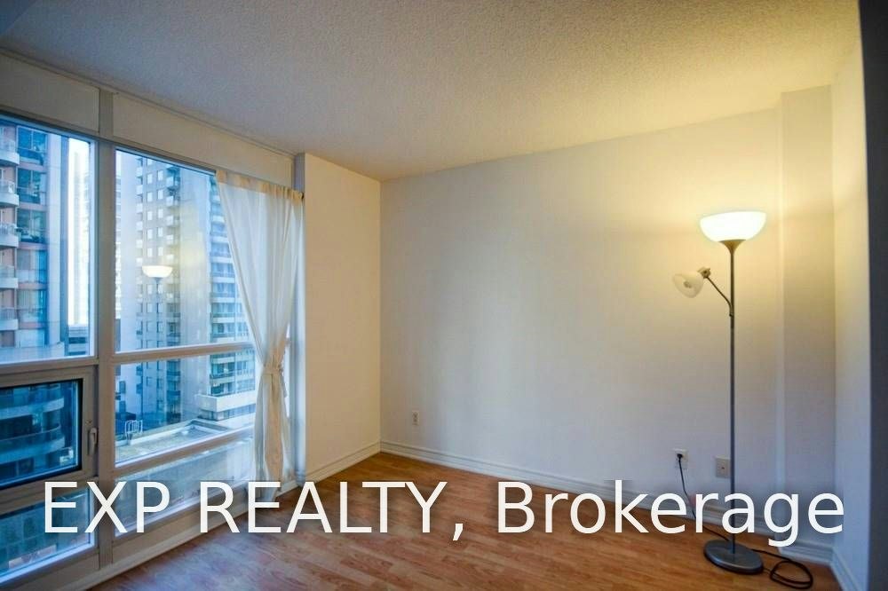 809-761 Bay Street, Toronto, ON, M5G 2R2 - 2