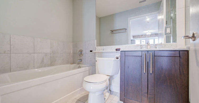 TH 1-93 Sloping Sky Mews, Toronto, ON, M5V 1P4 - 31