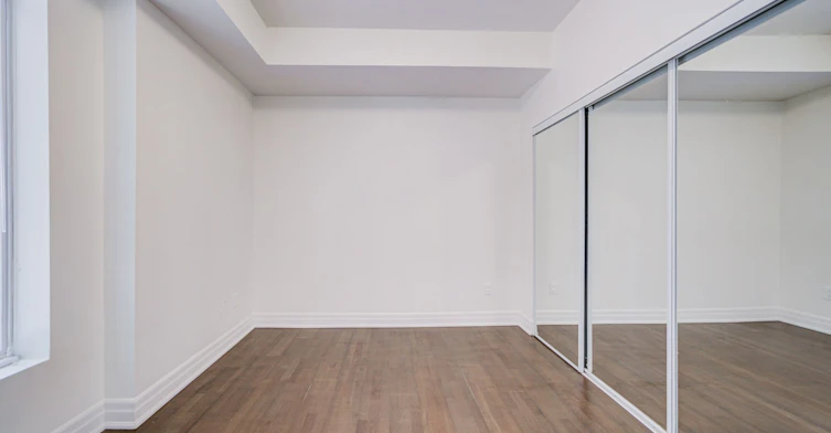 TH 1-93 Sloping Sky Mews, Toronto, ON, M5V 1P4 - 17
