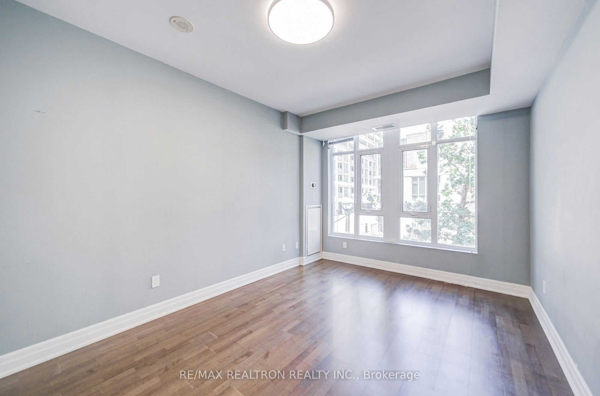TH 1-93 Sloping Sky Mews, Toronto, ON, M5V 1P4 - 21