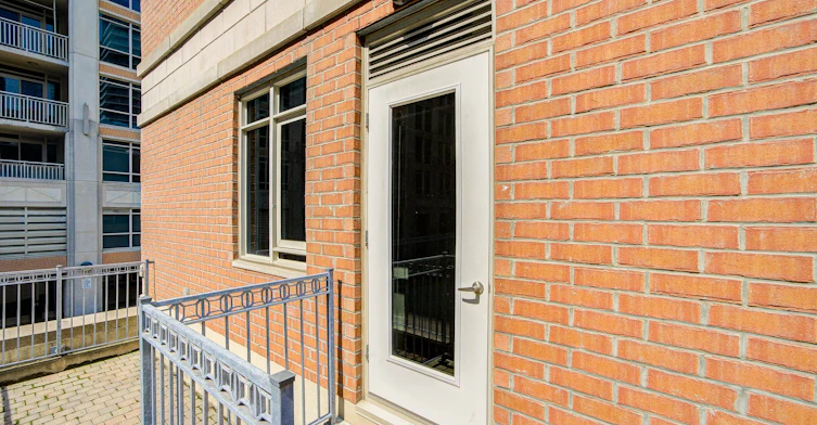 TH 1-93 Sloping Sky Mews, Toronto, ON, M5V 1P4 - 38