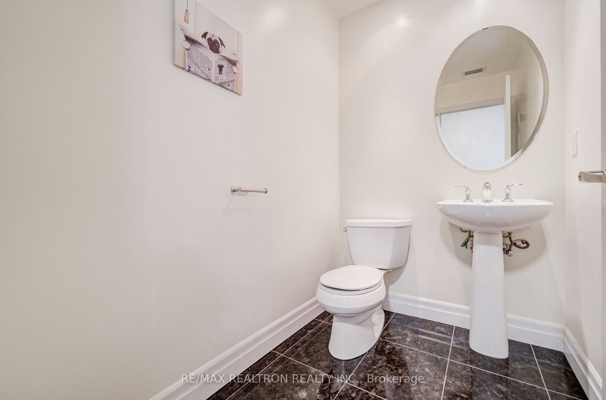 TH 1-93 Sloping Sky Mews, Toronto, ON, M5V 1P4 - 13