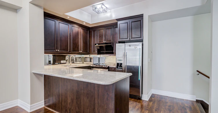 TH 1-93 Sloping Sky Mews, Toronto, ON, M5V 1P4 - 7