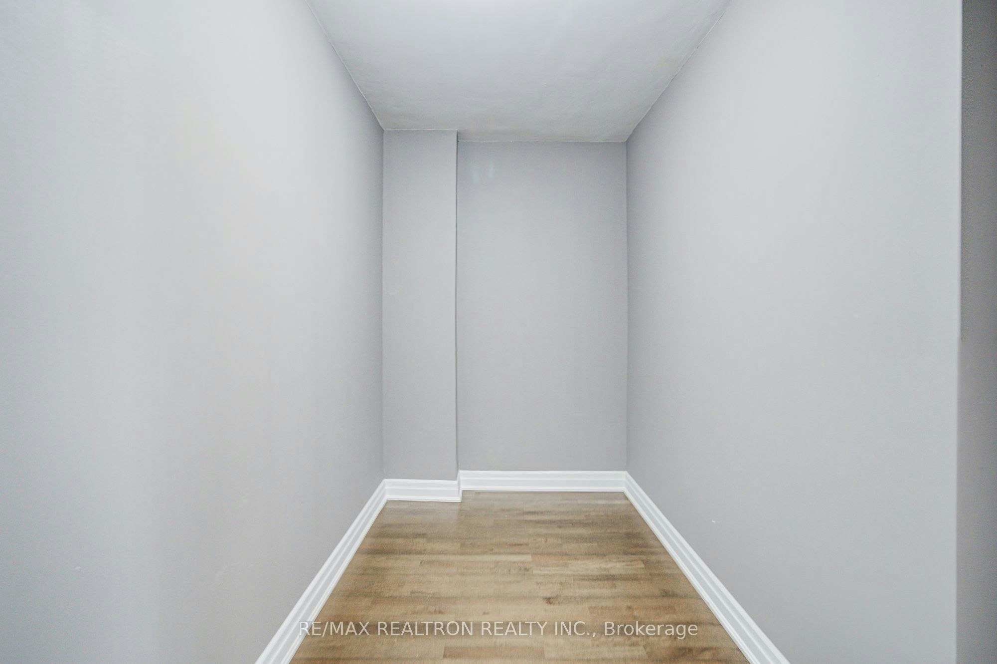 TH 1-93 Sloping Sky Mews, Toronto, ON, M5V 1P4 - 37
