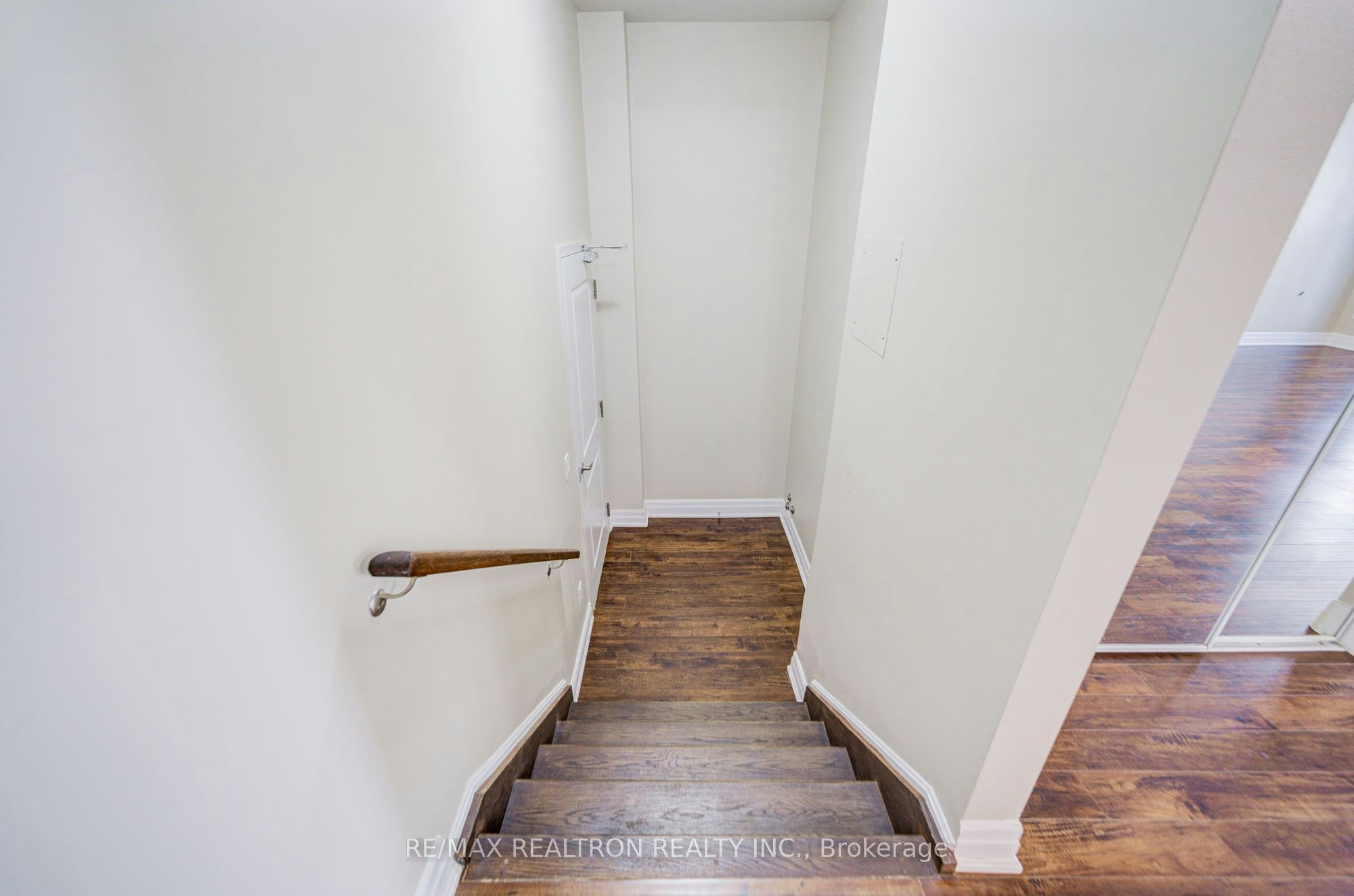 TH 1-93 Sloping Sky Mews, Toronto, ON, M5V 1P4 - 43