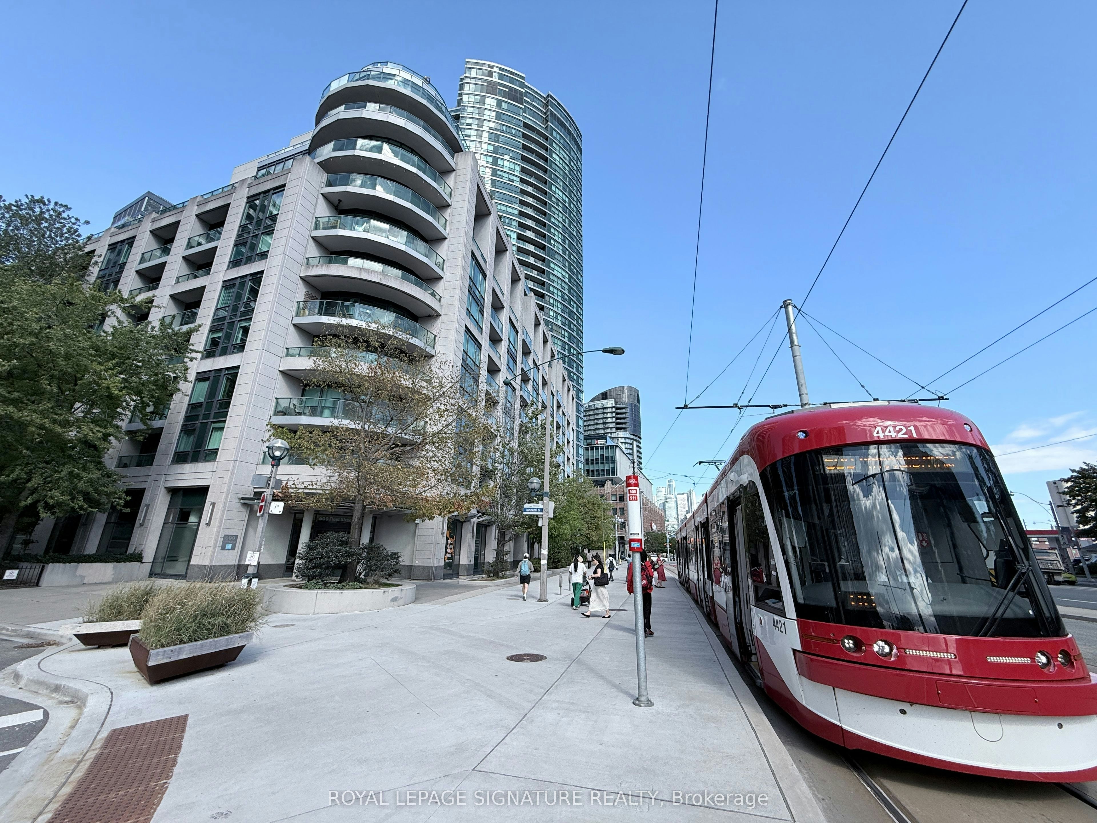 405-600 Fleet Street, Toronto, ON, M5V 1B7 - 4