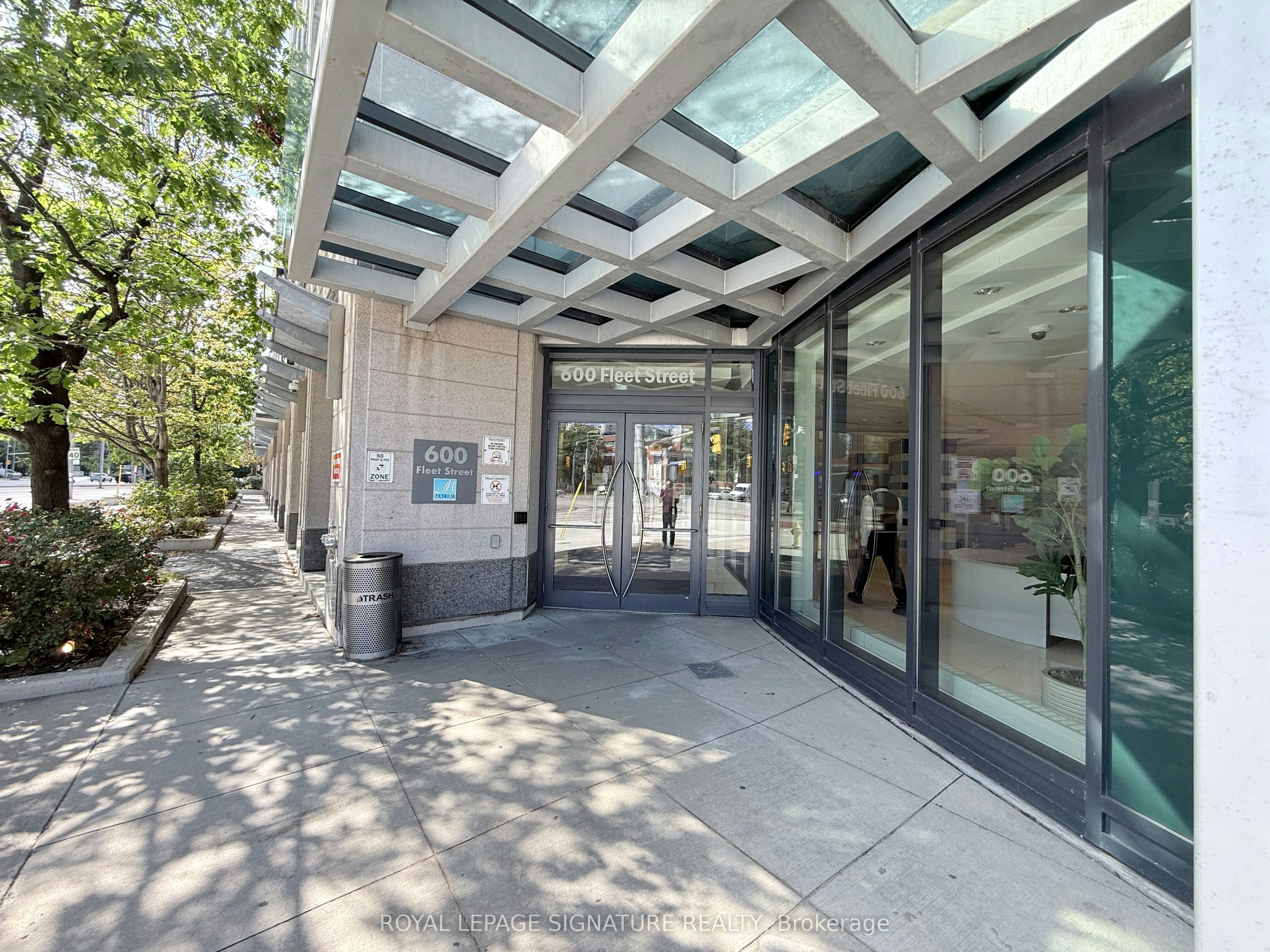 405-600 Fleet Street, Toronto, ON, M5V 1B7 - 2