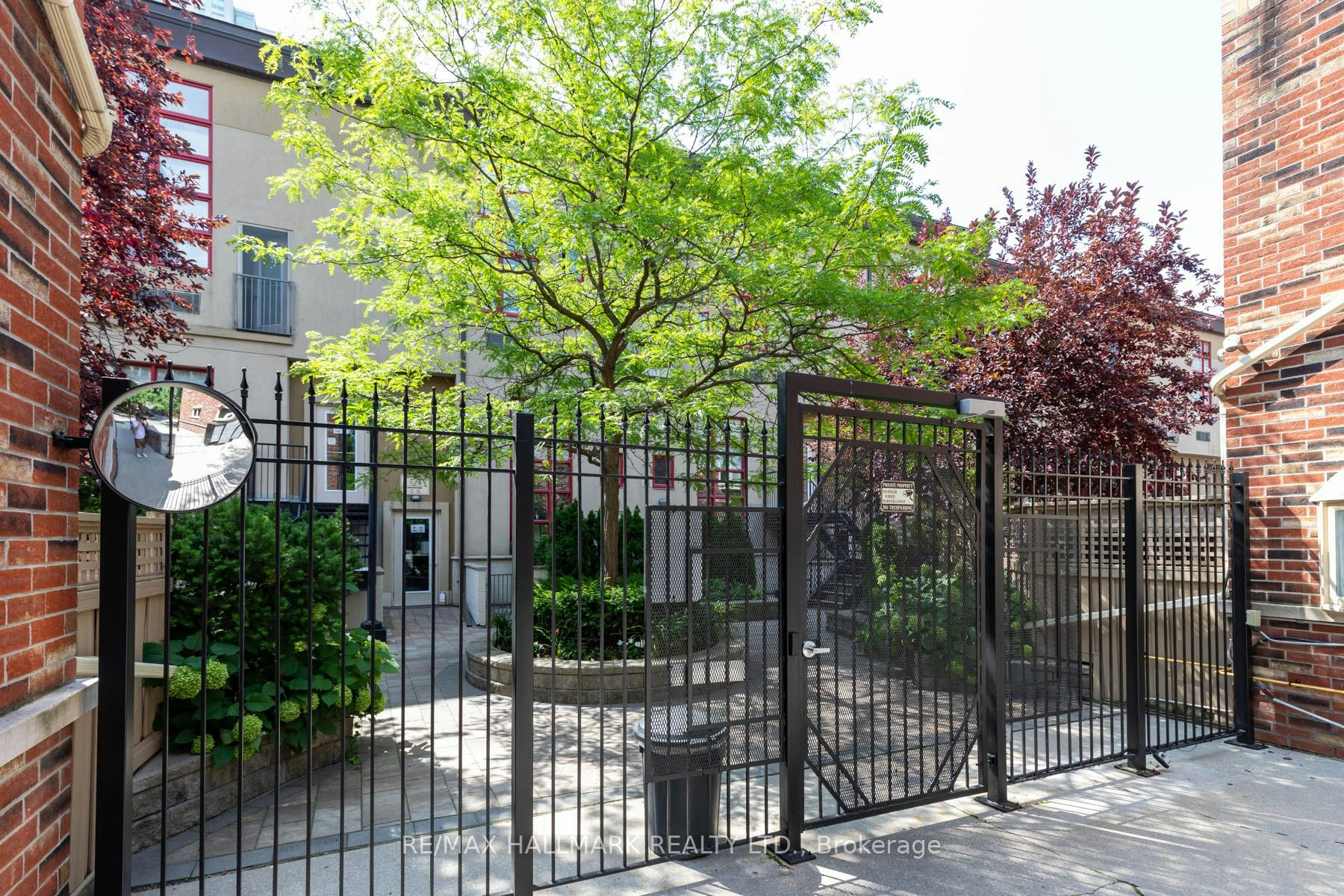 314-21 Earl Street, Toronto, ON, M4Y 3C8