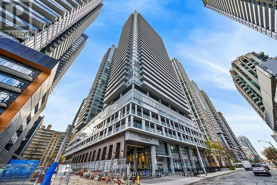 1011 Nt-99 Broadway Avenue, Toronto, ON, M4P 0E3