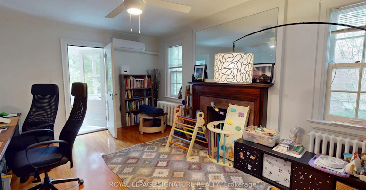 Main-63 Braemore Gardens, Toronto, ON, M6G 2C7 - 3