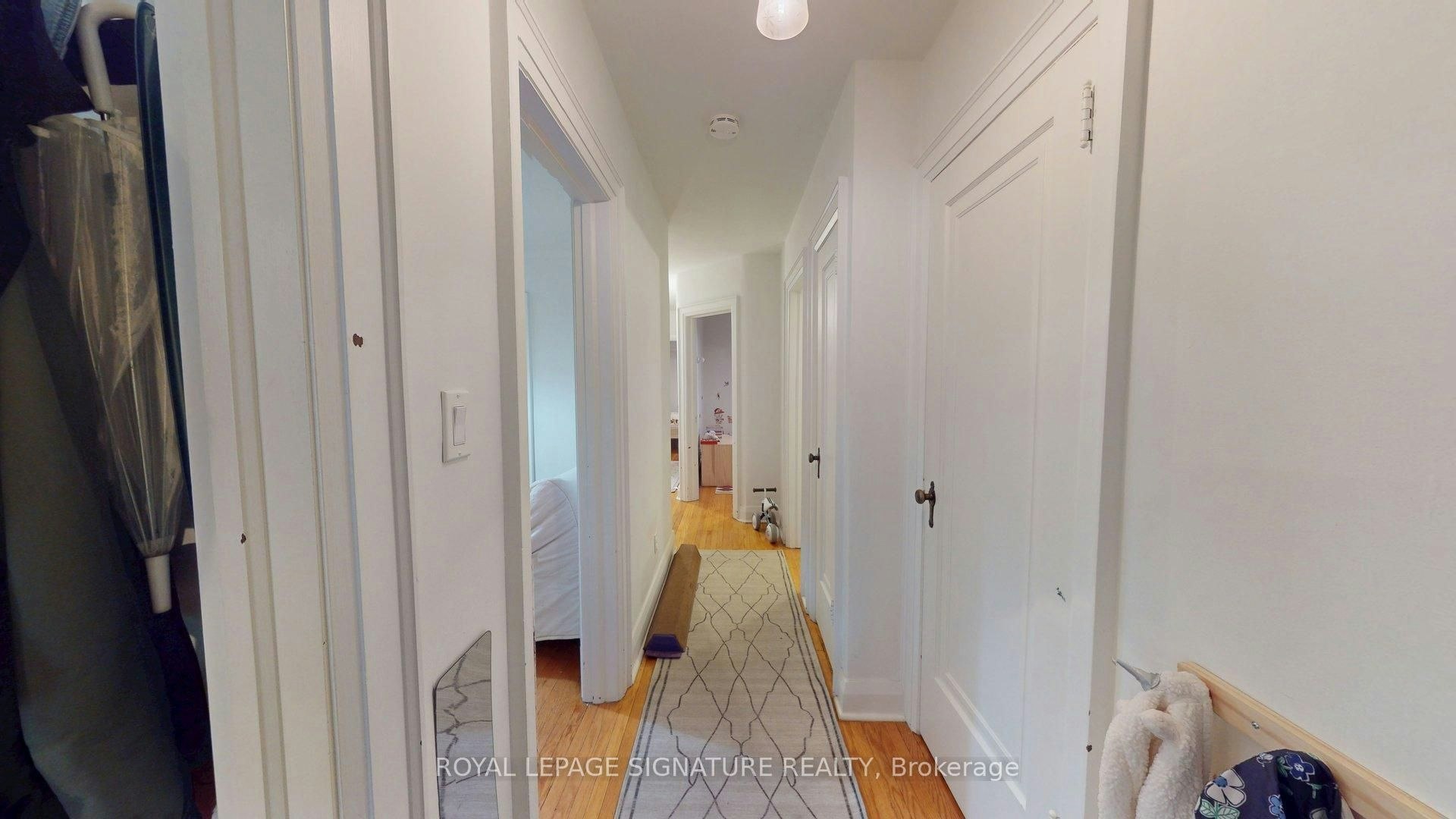 Main-63 Braemore Gardens, Toronto, ON, M6G 2C7 - 17