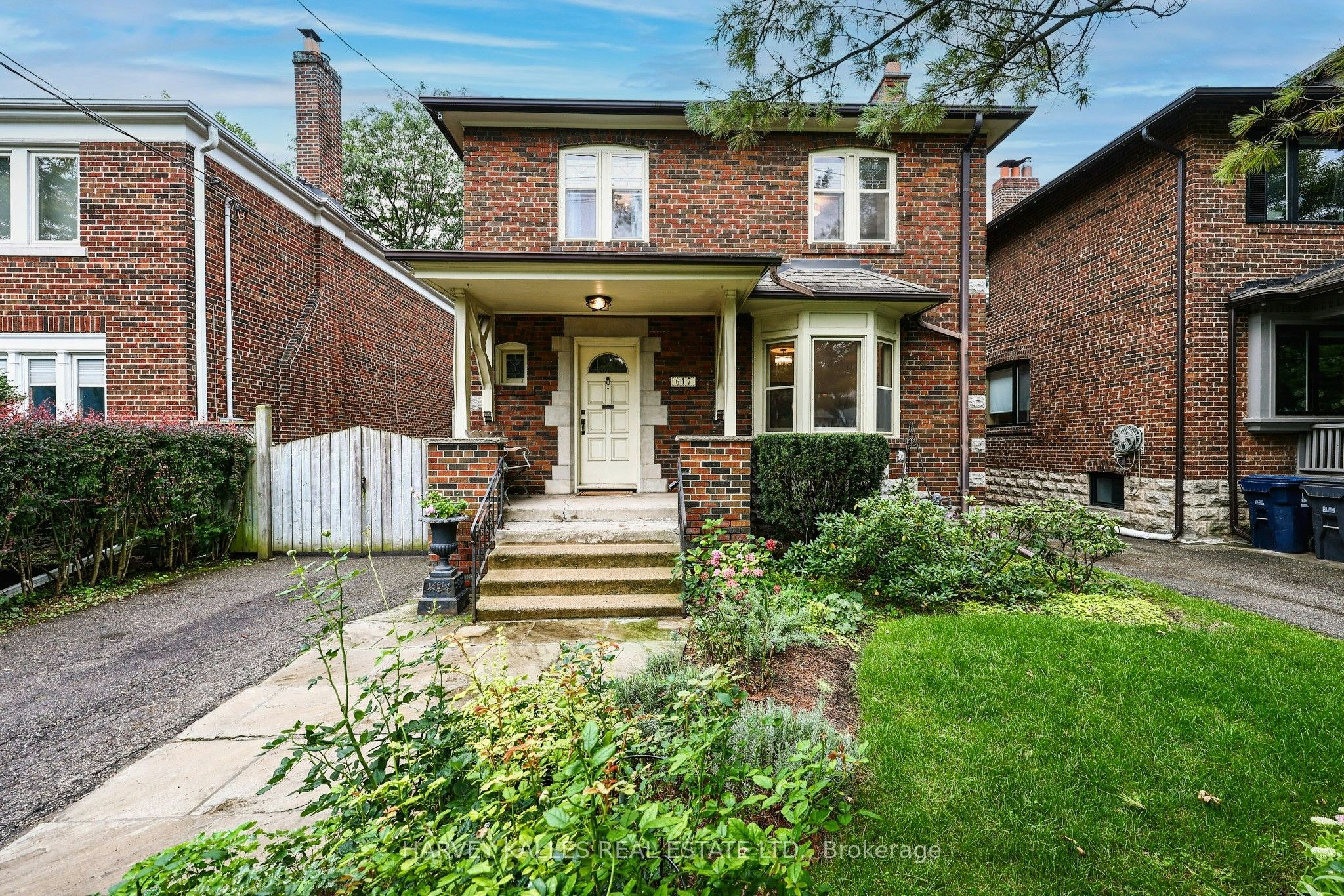 617 Lonsdale Road, Toronto, ON, M5P 1R8