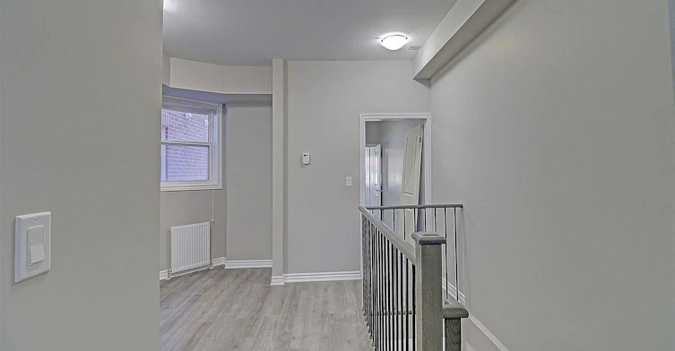 A-637 Lansdowne Avenue, Toronto, ON, M6H 3Y2 - 2
