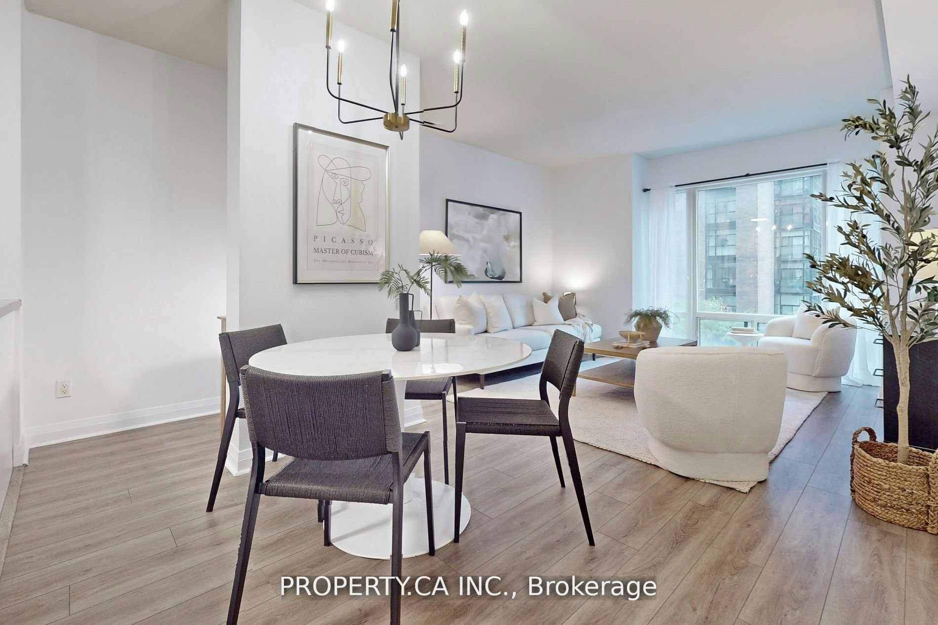 301-1121 Bay Street, Toronto, ON, M5S 3L9 - 12