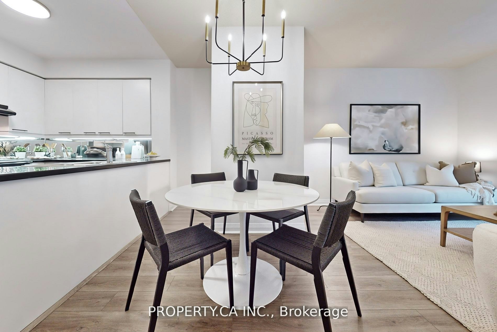 301-1121 Bay Street, Toronto, ON, M5S 3L9 - 9