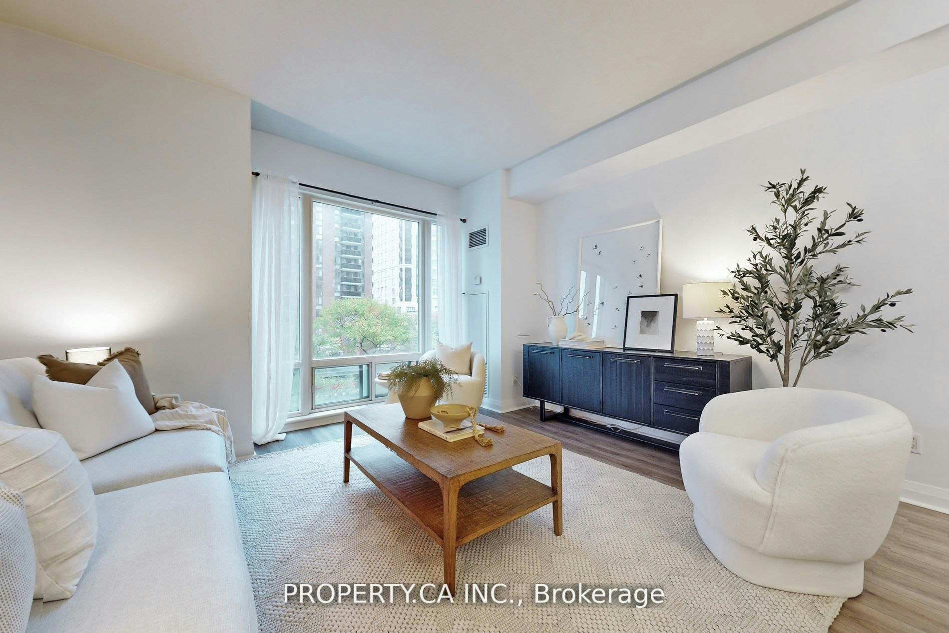 301-1121 Bay Street, Toronto, ON, M5S 3L9 - 2