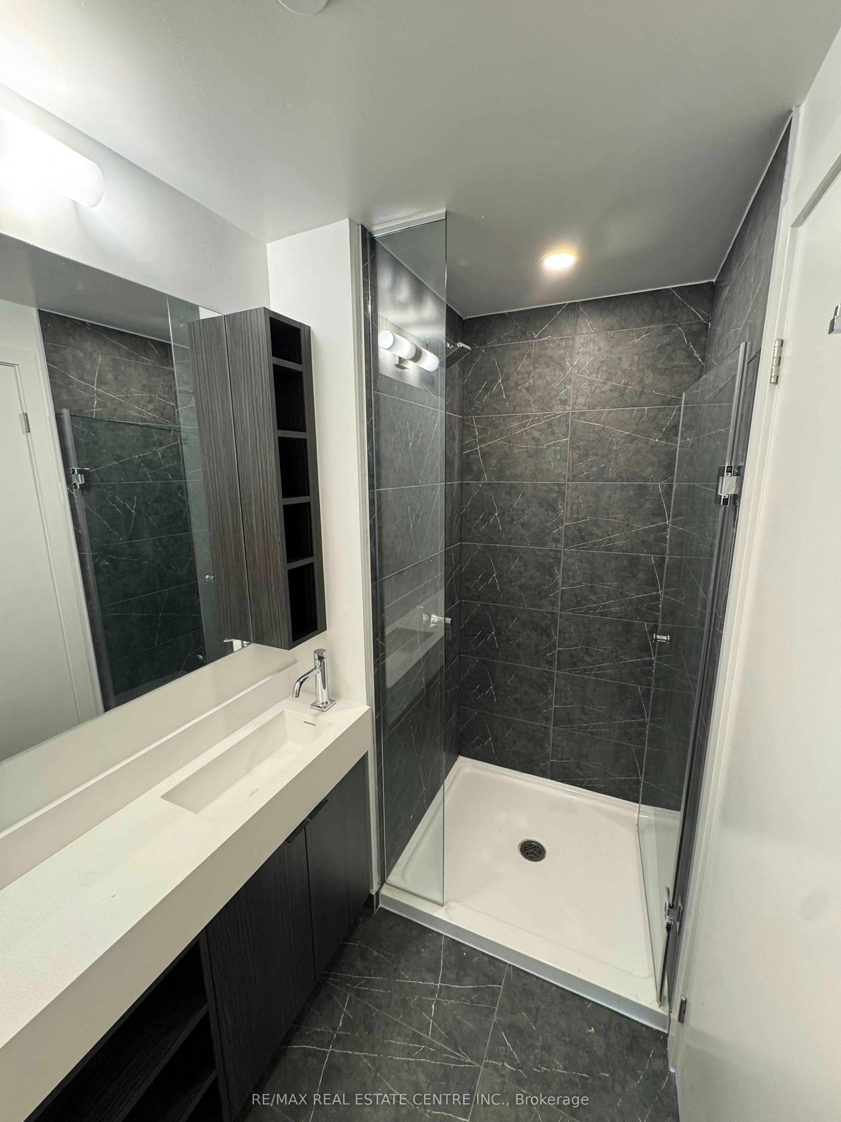 3915-252 Church Street, Toronto, ON, M5B 0E6 - 10
