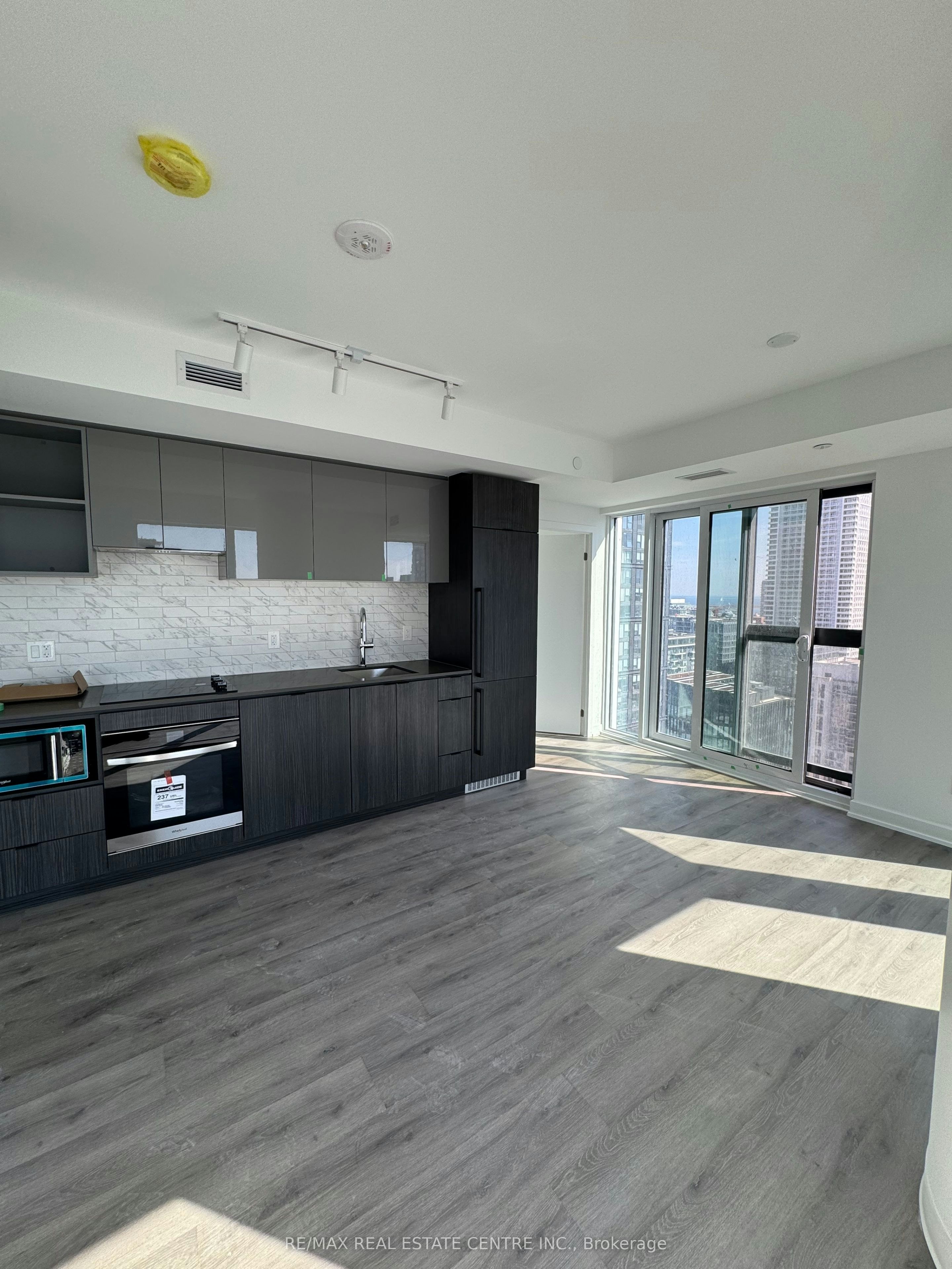 3915-252 Church Street, Toronto, ON, M5B 0E6 - 15