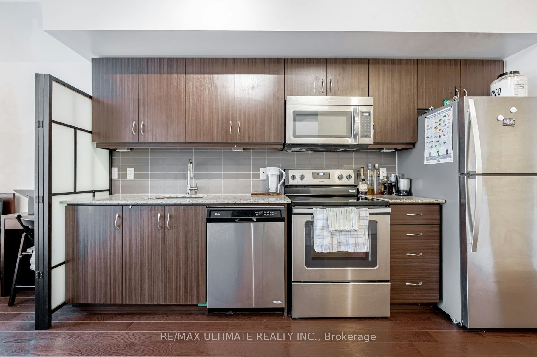 809-10 Willison Square, Toronto, ON, M5T 1E7 - 4