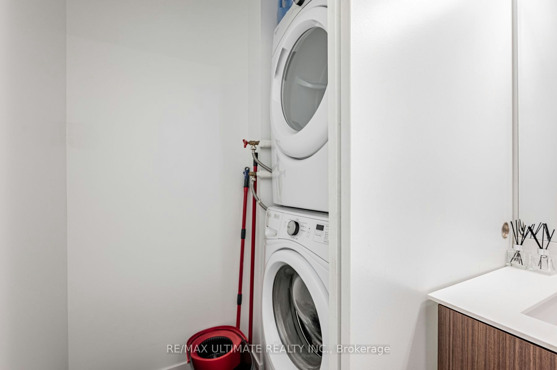 809-10 Willison Square, Toronto, ON, M5T 1E7 - 14