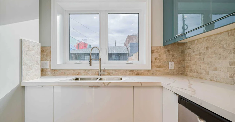 Main-63 Argyle Street, Toronto, ON, M6J 1N8 - 4