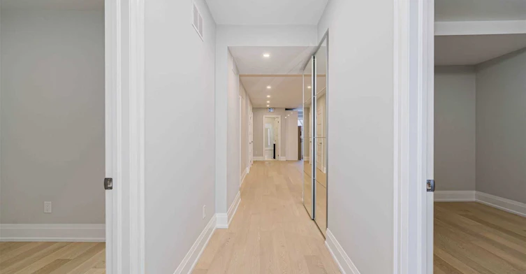 Main-63 Argyle Street, Toronto, ON, M6J 1N8 - 7