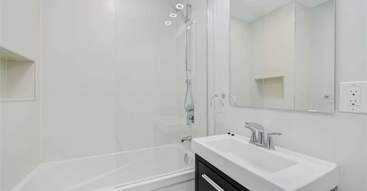 Main-63 Argyle Street, Toronto, ON, M6J 1N8 - 14