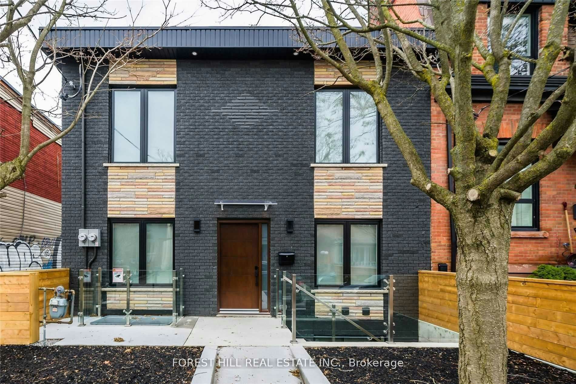 Main-63 Argyle Street, Toronto, ON, M6J 1N8