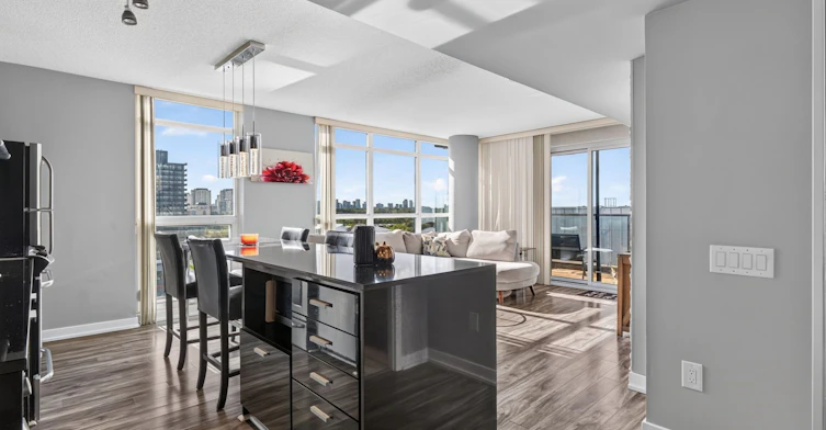 1817-19 Singer Court, Toronto, ON, M2K 0B2 - 2