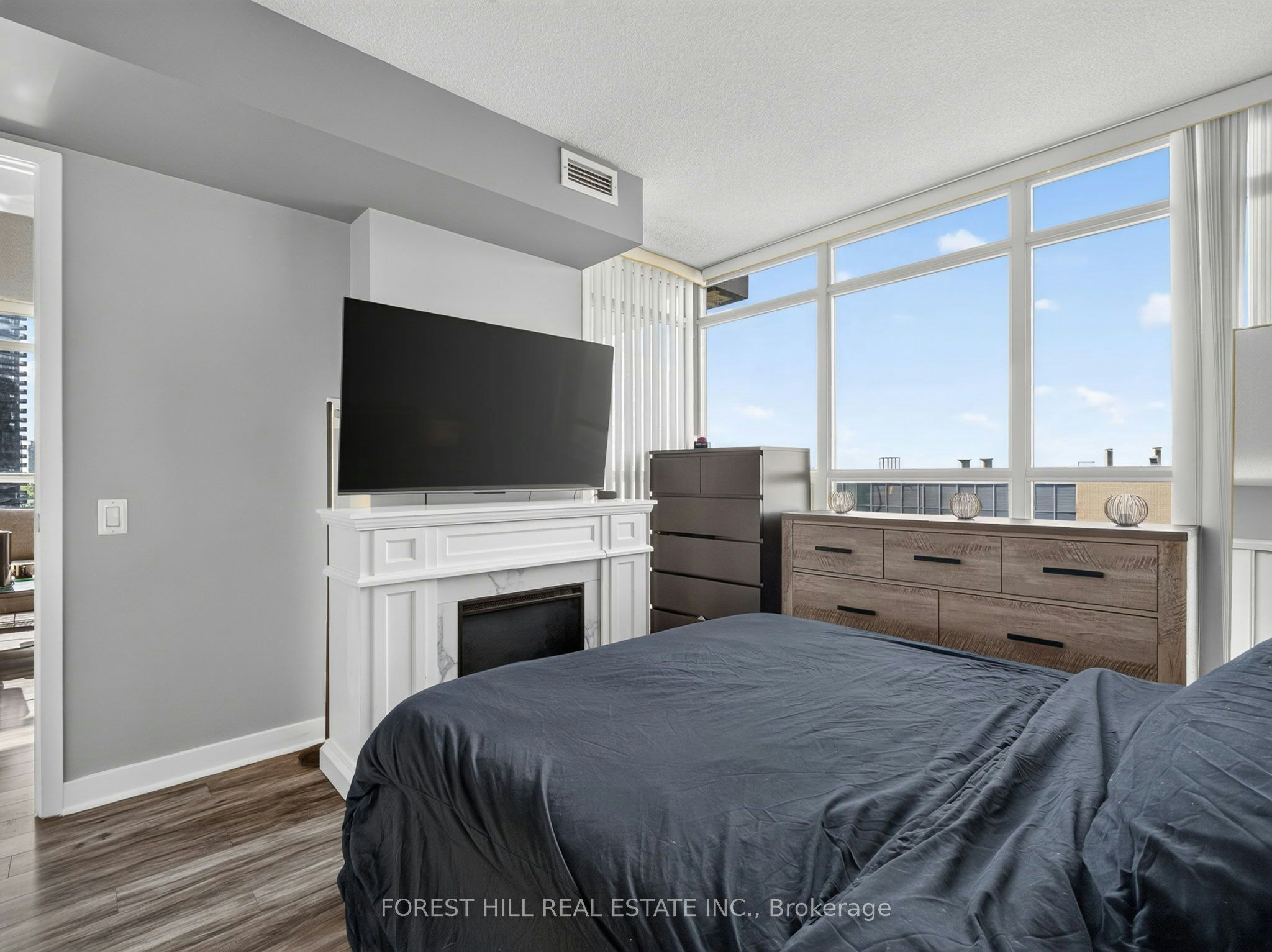 1817-19 Singer Court, Toronto, ON, M2K 0B2 - 8