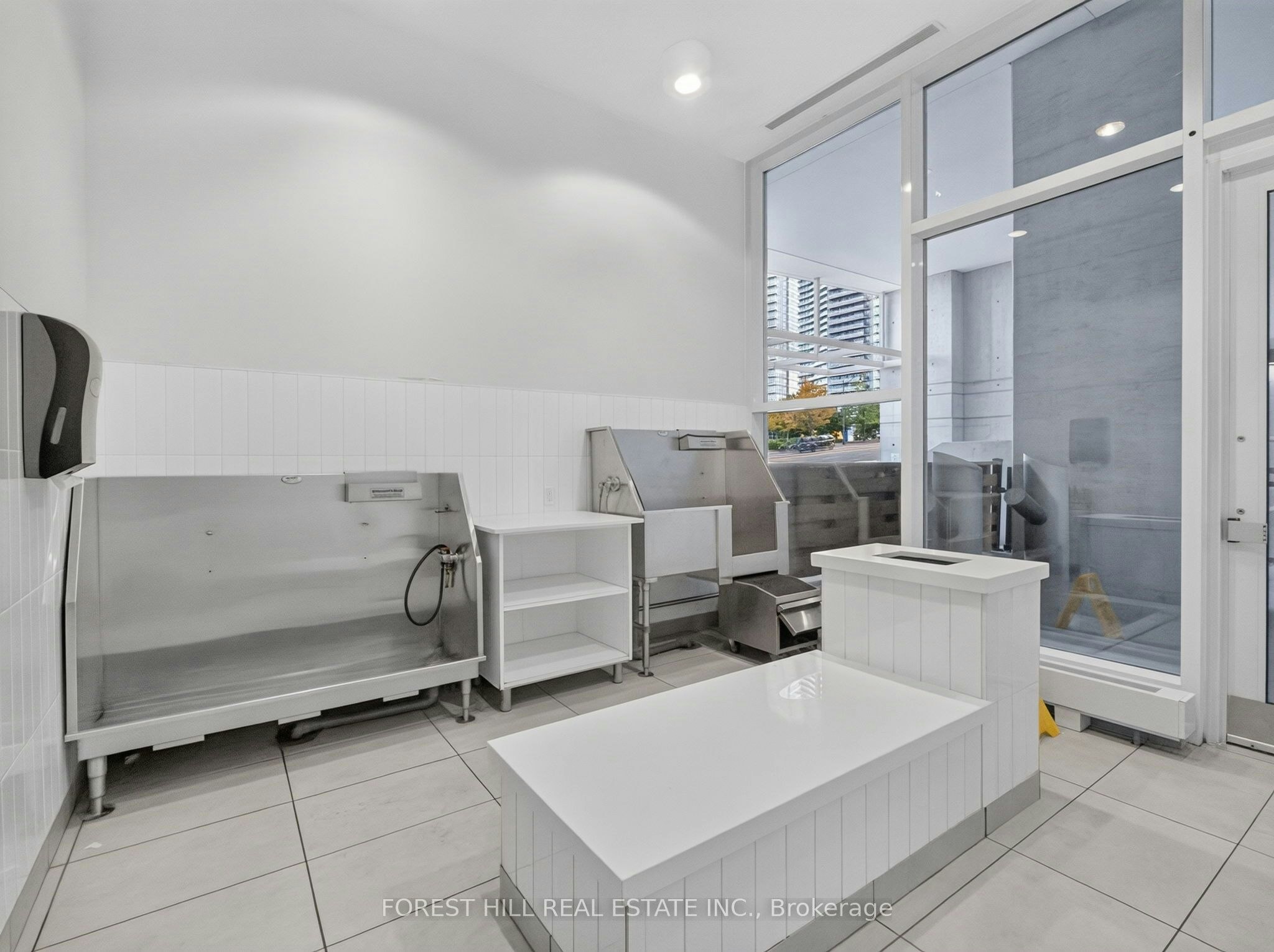 1817-19 Singer Court, Toronto, ON, M2K 0B2 - 16