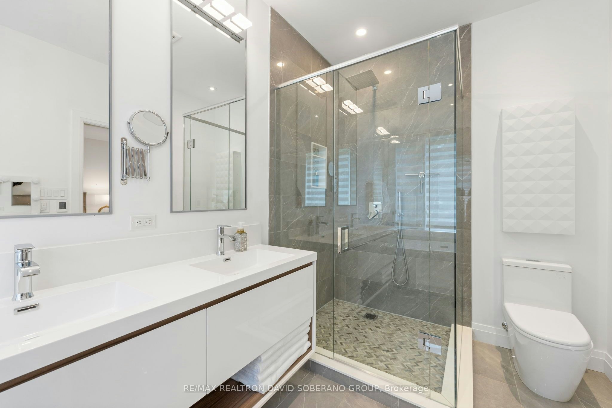 48 Almont Road, Toronto, ON, M3H 3E5 - 23