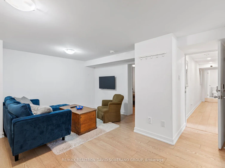48 Almont Road, Toronto, ON, M3H 3E5 - 32