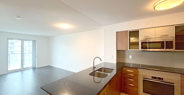 2107-5168 Yonge Street, Toronto, ON, M2N 5P6 - 2