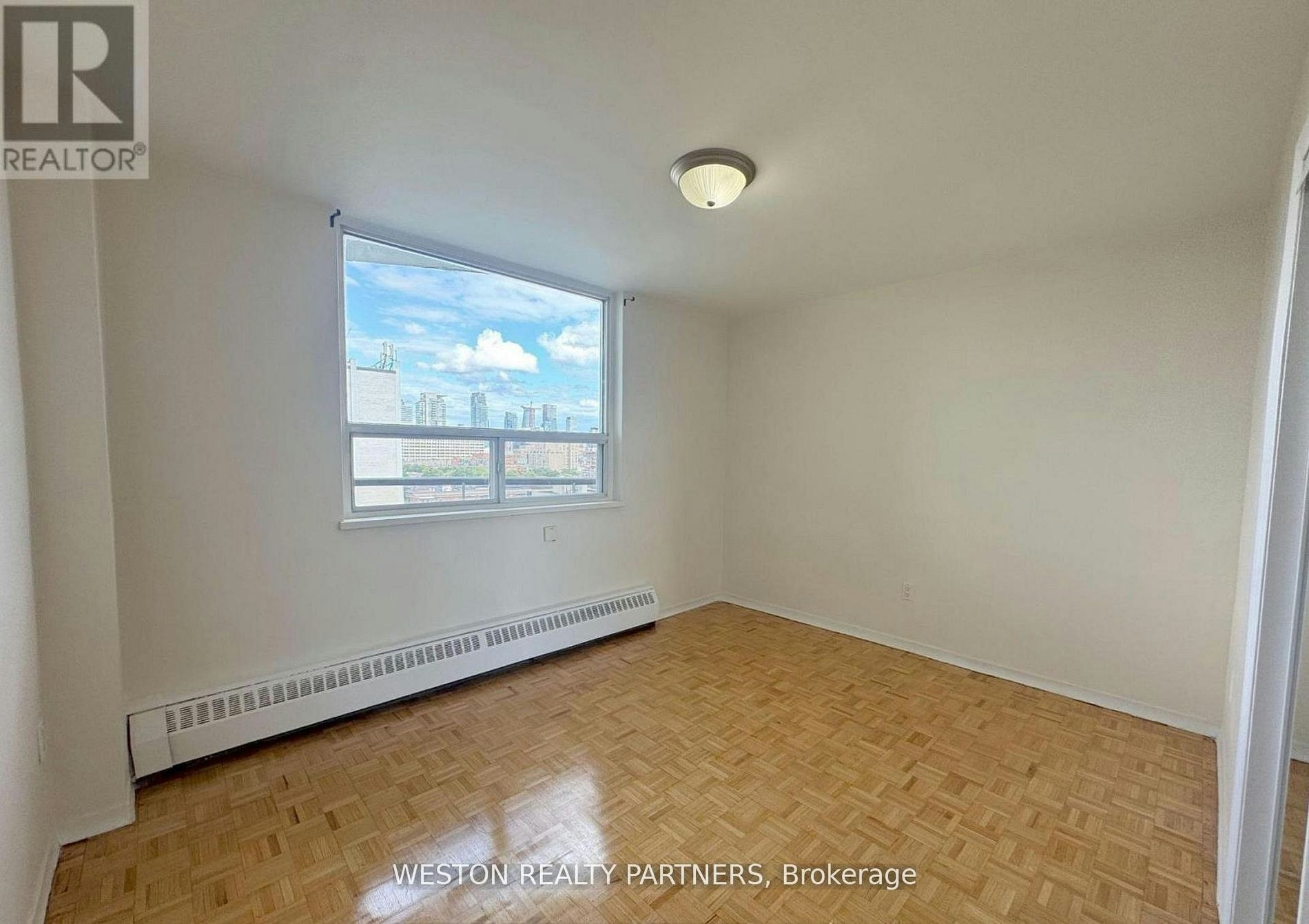 801-44 Walmer Road, Toronto, ON, M5R 2X5 - 3